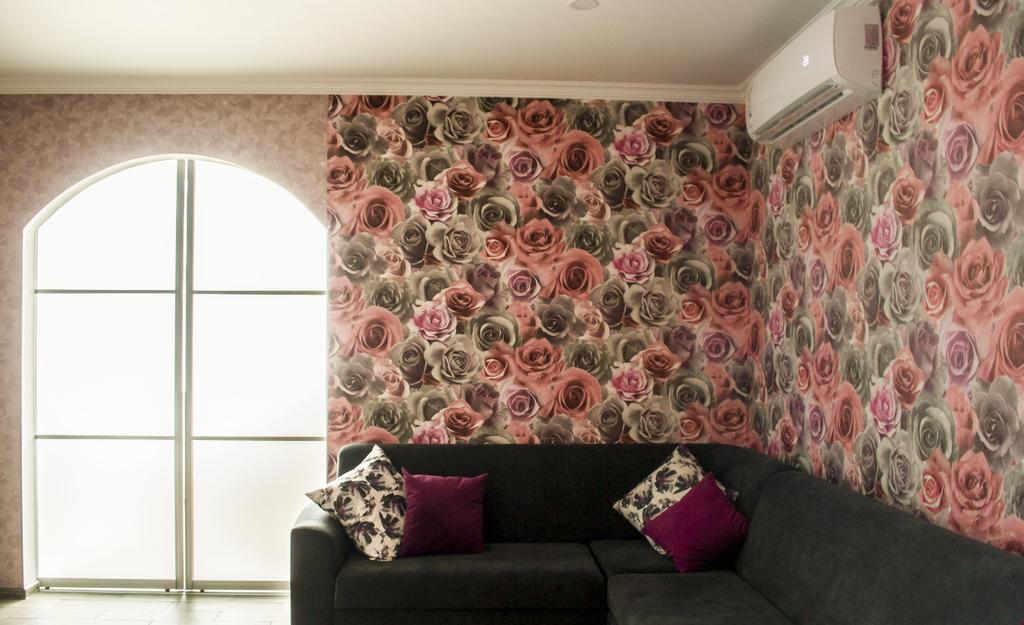 Mindia'S Two Bedroom Apartment バトゥーミ エクステリア 写真